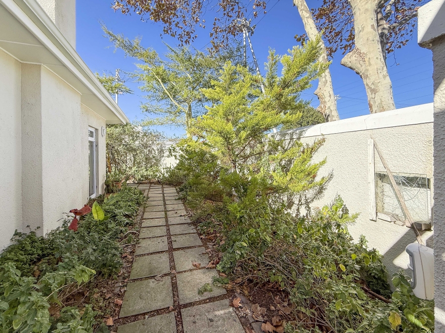 4 Bedroom Property for Sale in Claremont Western Cape